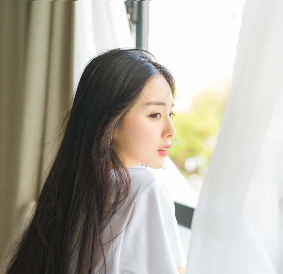 再正经的老爷们也抵不住狐狸精，再强悍的老娘们也得来月经。